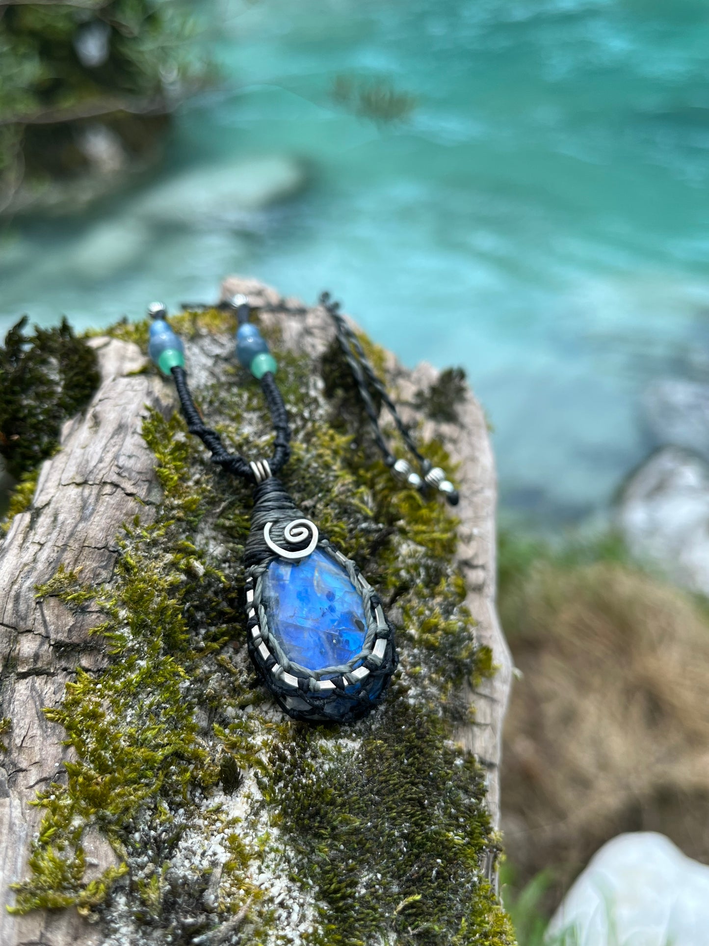 Ozeanblaue Mondstein Kette